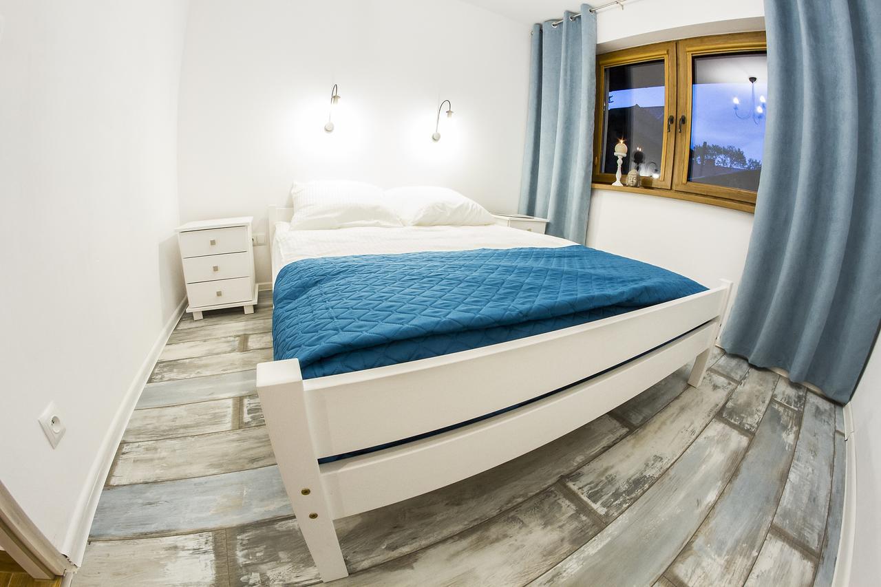 "Miedzy Gruszka A Sanem" Appartement Lesko Buitenkant foto
